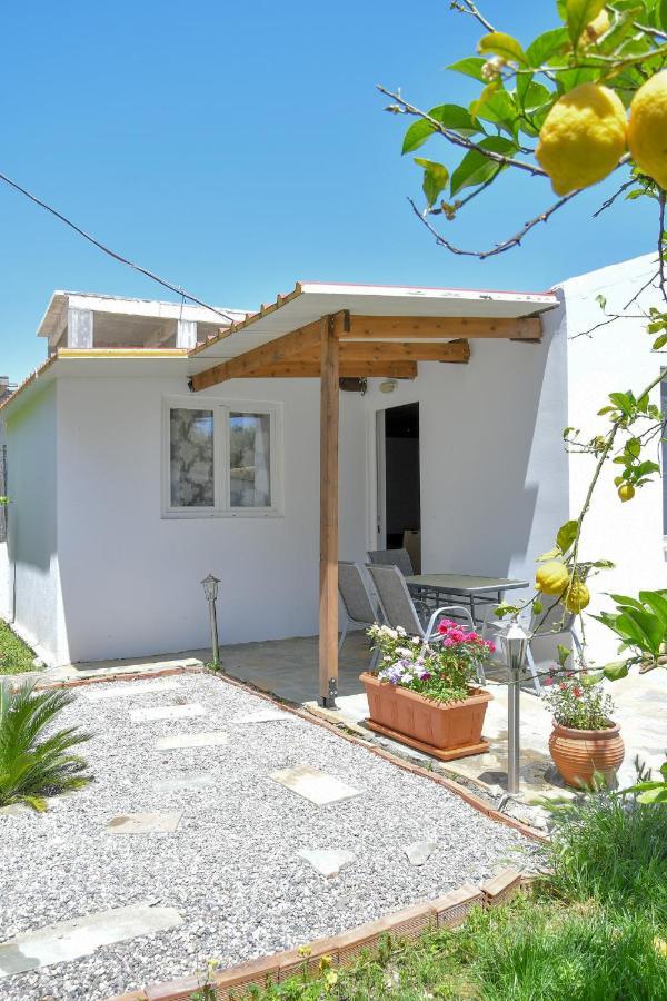 The Olive Garden House Holiday home Haraki